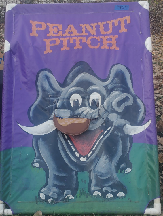 Peanut Pitch - Standard game rental — BSA Events Metro Detroit